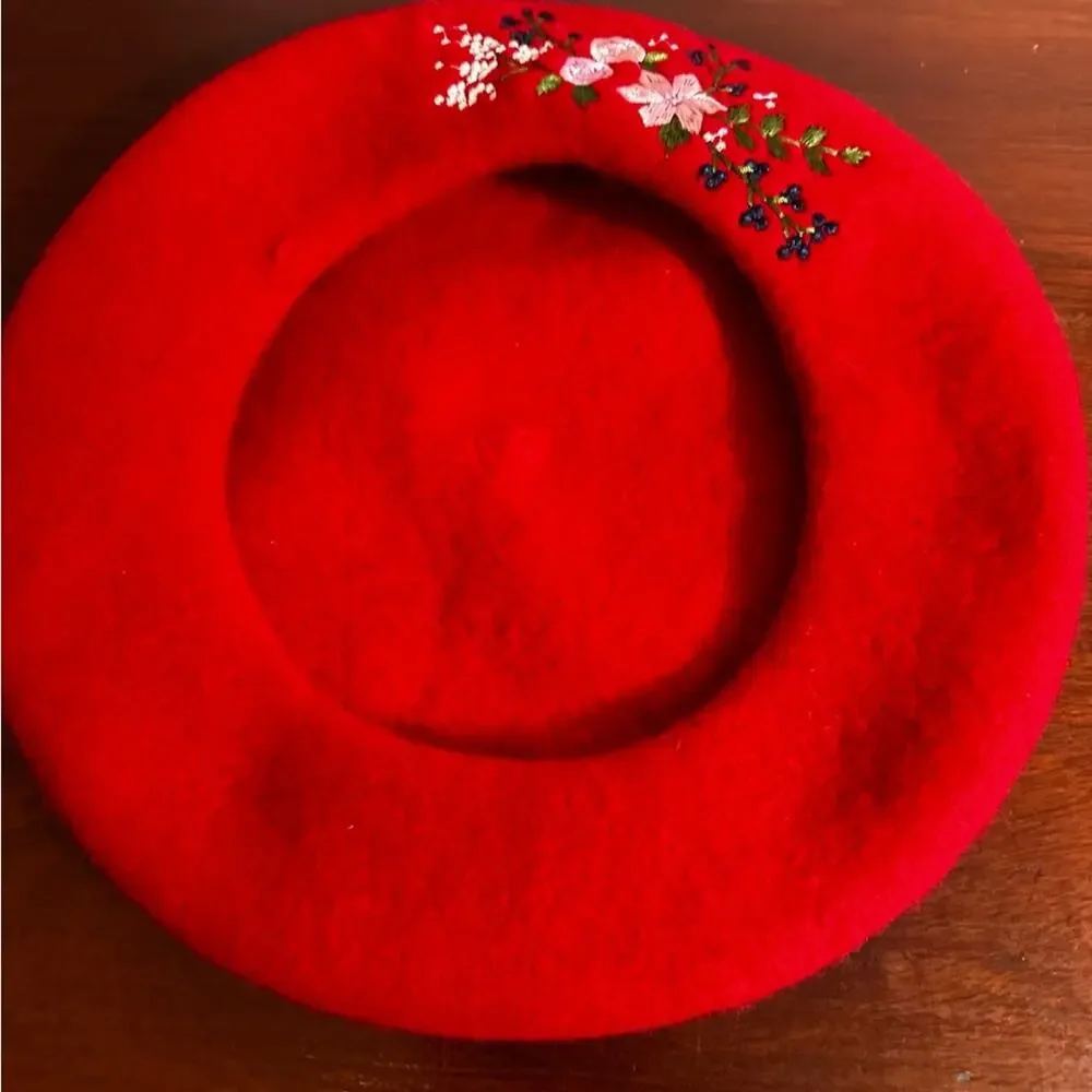 Red Beret Floral Embroidered Wool Hat French Accessory Trendy Retro